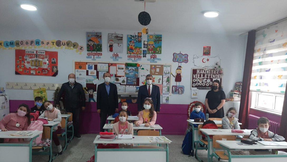 Kaymakamımız Sayın Emir Osman BULGURLU'nun Okullarımızı Ziyareti