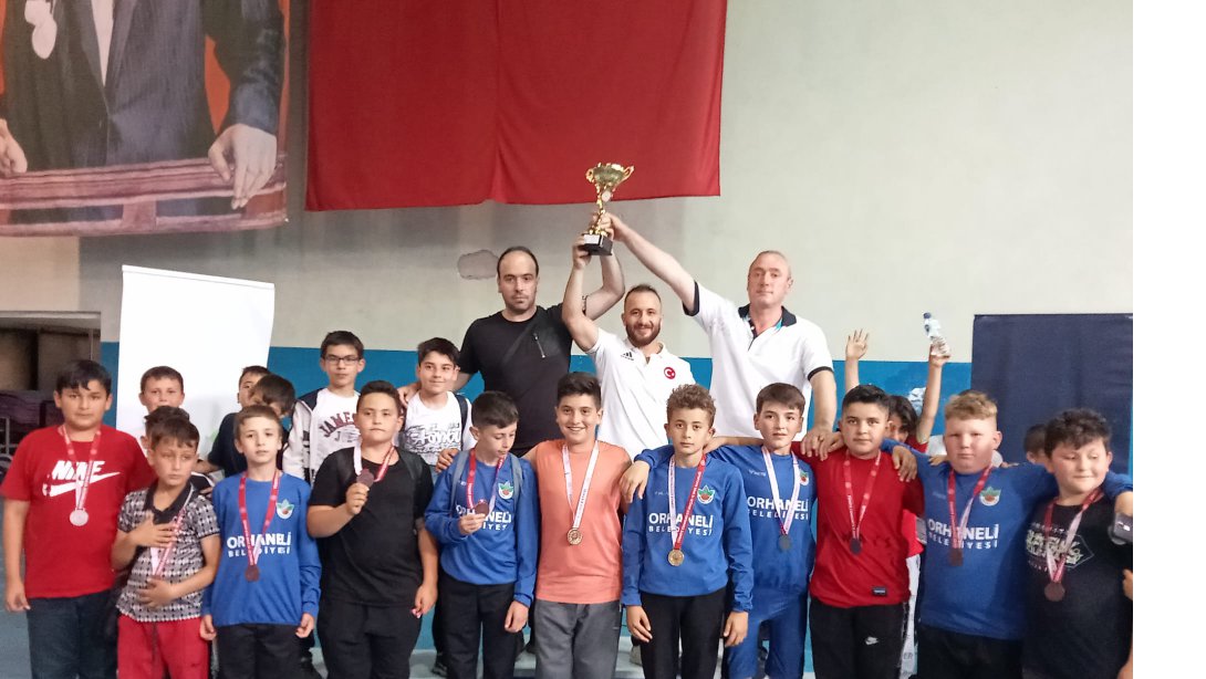 Okul Sporları Küçükler Grekoromen Güreş Turnuvası